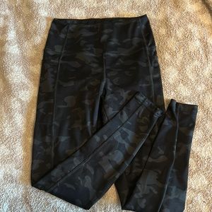 Danskin camo leggings. Has pockets, small
